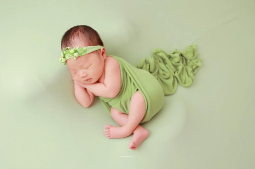 南通宝宝拍嗝吐奶